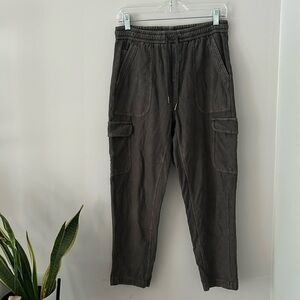 Athleta Farallon Cargo Crop Pants Cypress Green